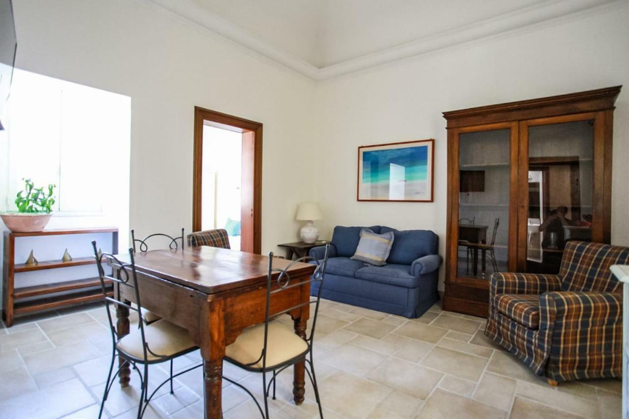 Palazzo Candido Suites & Apartments - Sit Apartment Lecce Luaran gambar